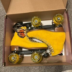 UO x Moxi Lolly Roller Skates